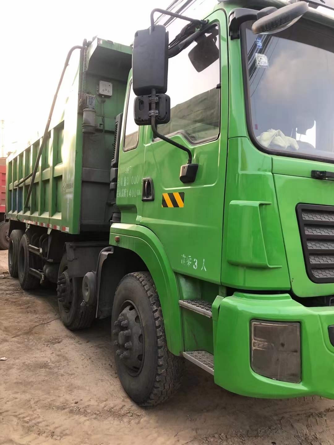 Shacman 8x4 Tipper Truck RHD